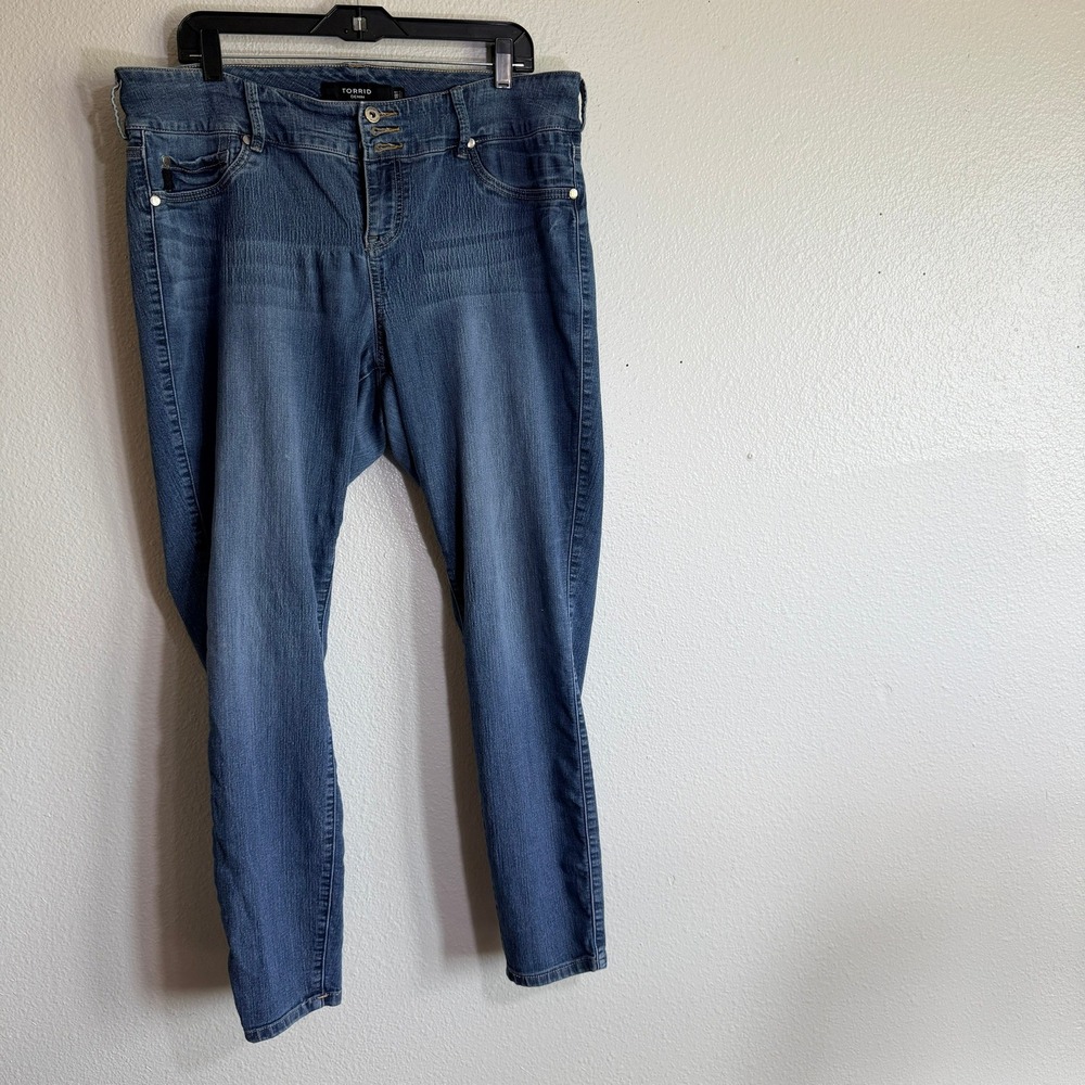 Torrid Denim High Rise Skinny Jeans Medium Wash Blue Plus Size 18 Tall 18T